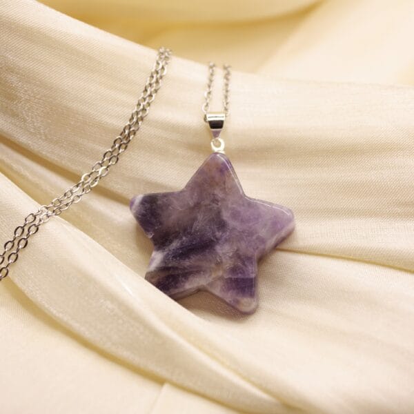 Collana con Ciondolo in pietra naturale- Cuori e Stelle⭐🩷 (diverse varianti di pietra)