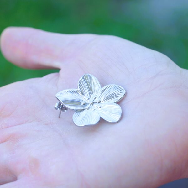 Earrings with Flower🌸(also gold version) - Image 7